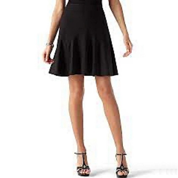 White House Black Market Dresses & Skirts - White House Black Market Seamed Pleated Fit & Flare Skirt in Black